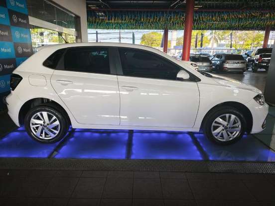 VOLKSWAGEN-POLO-2023