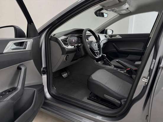 VOLKSWAGEN-POLO-1.0 200 TSI HIGHLINE AUTOMÁTICO VOLKSWAGEN-POLO-2018