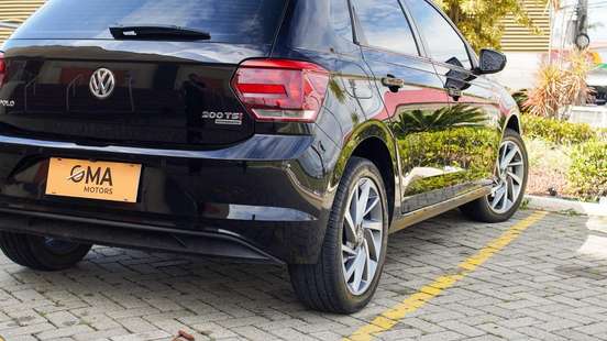 VOLKSWAGEN-POLO-2019