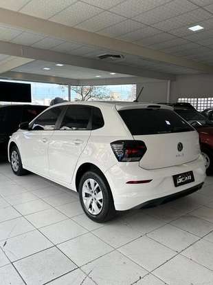 VOLKSWAGEN-POLO-2023