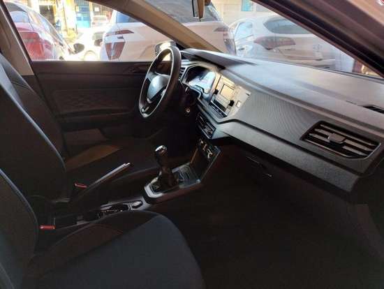 VOLKSWAGEN-POLO-2024