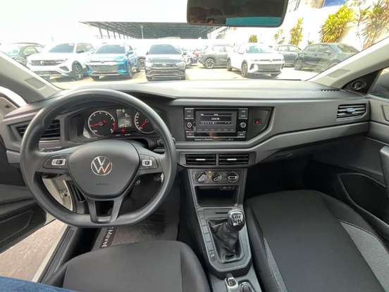 VOLKSWAGEN-POLO-2024