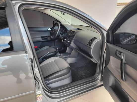VOLKSWAGEN-POLO SEDAN-1.6 MI 8V FLEX 4P MANUAL VOLKSWAGEN-POLO SEDAN-2012