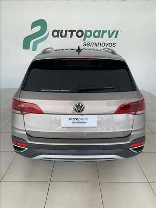 VOLKSWAGEN-TAOS-2023