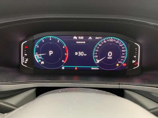 VOLKSWAGEN-TAOS-2023