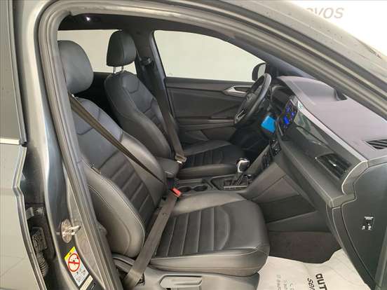 VOLKSWAGEN-TAOS-2024