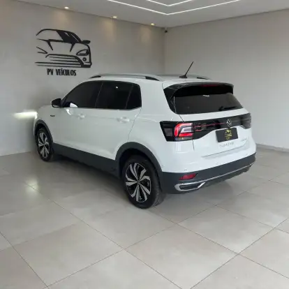 VOLKSWAGEN-T-CROSS-2024