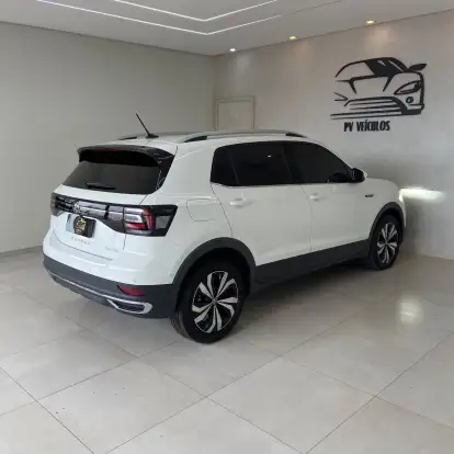 VOLKSWAGEN-T-CROSS-2024