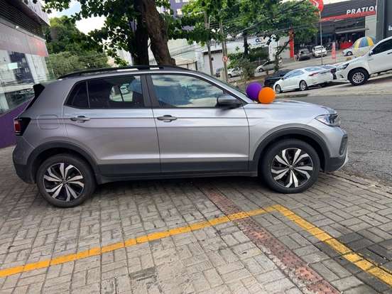 VOLKSWAGEN-T-CROSS-2024
