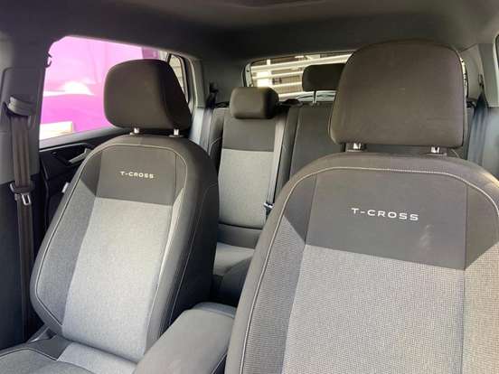 VOLKSWAGEN-T-CROSS-2024