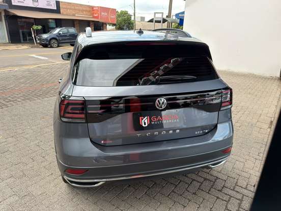 VOLKSWAGEN-T-CROSS-2020