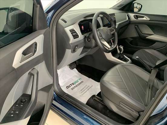 VOLKSWAGEN-T-CROSS-2024