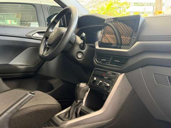 VOLKSWAGEN-T-CROSS-2025