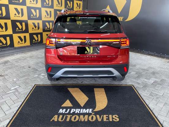 VOLKSWAGEN-T-CROSS-2024