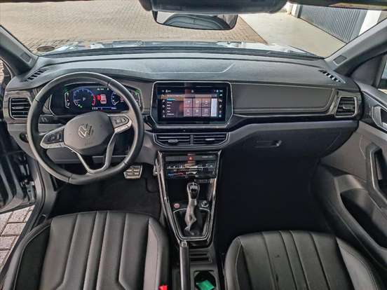VOLKSWAGEN-T-CROSS-2024