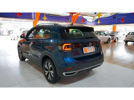 VOLKSWAGEN-T-CROSS-2022