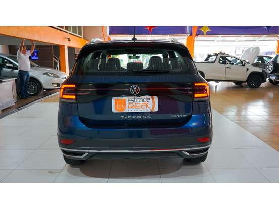 VOLKSWAGEN-T-CROSS-1.4 250 TSI TOTAL FLEX HIGHLINE AUTOMÁTICO VOLKSWAGEN-T-CROSS-2022