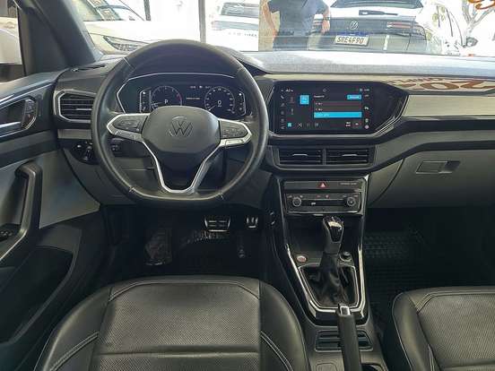 VOLKSWAGEN-T-CROSS-2022