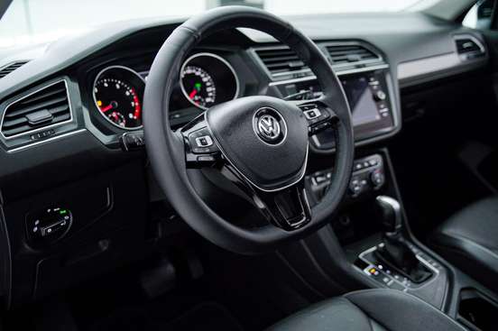 VOLKSWAGEN-TIGUAN-2018