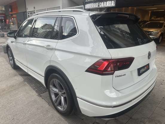 VOLKSWAGEN-TIGUAN-2019