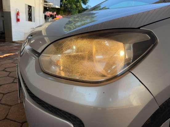 VOLKSWAGEN-UP-2015