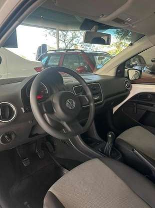 VOLKSWAGEN-UP-2014