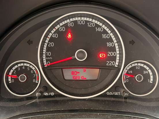 VOLKSWAGEN-UP-1.0 TSI MOVE UP 12V FLEX 4P MANUAL VOLKSWAGEN-UP-2015