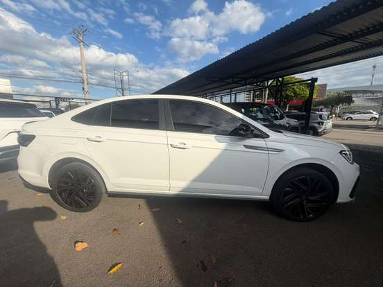VOLKSWAGEN-VIRTUS-2025