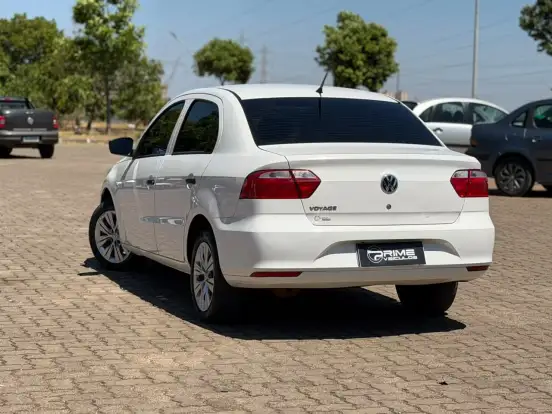 VOLKSWAGEN-VOYAGE-1.0 12V MPI TOTALFLEX 4P MANUAL VOLKSWAGEN-VOYAGE-2022
