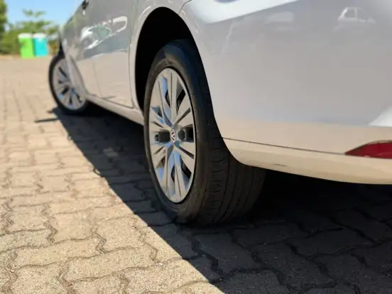 VOLKSWAGEN-VOYAGE-2022