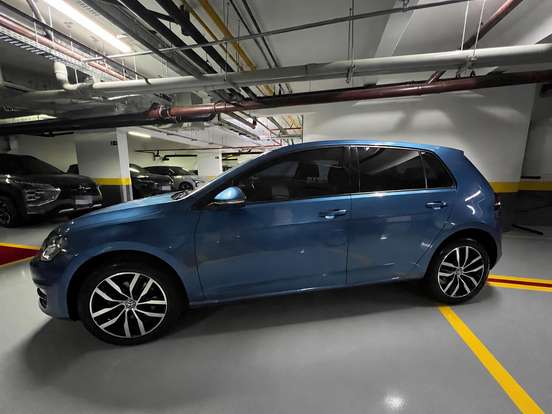 VOLKSWAGEN-GOLF-1.4 TSI HIGHLINE 16V GASOLINA 4P AUTOMÁTICO VOLKSWAGEN-GOLF-2014