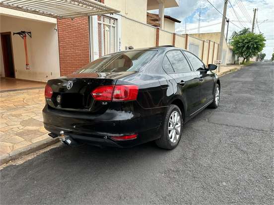VOLKSWAGEN-JETTA-2.0 COMFORTLINE FLEX 4P TIPTRONIC VOLKSWAGEN-JETTA-2014