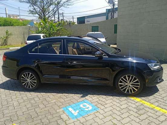 VOLKSWAGEN-JETTA-2014