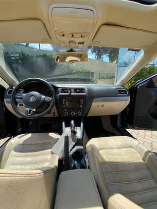 VOLKSWAGEN-JETTA-2014