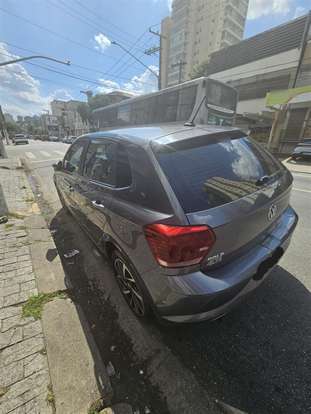 VOLKSWAGEN-POLO-2020
