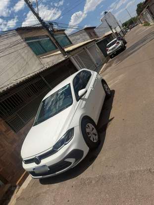 VOLKSWAGEN-POLO-2022