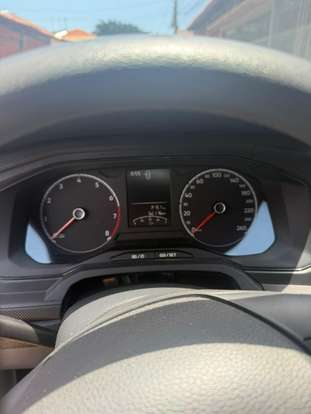 VOLKSWAGEN-POLO-2022