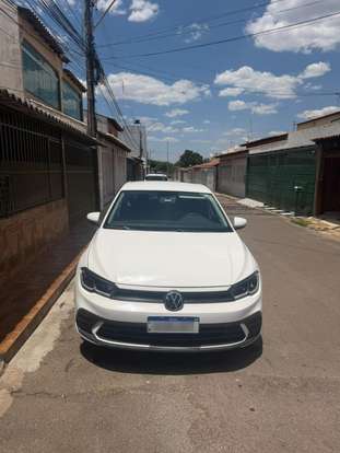 VOLKSWAGEN-POLO-2022