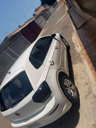 VOLKSWAGEN-POLO-2022