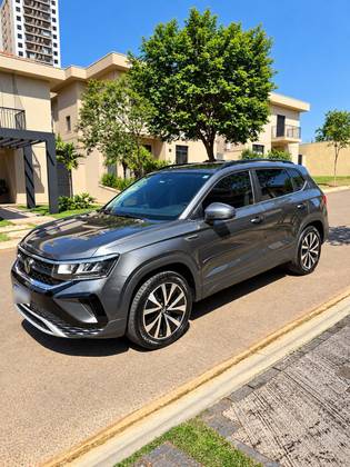 VOLKSWAGEN TAOS 1.4 250 TSI TOTAL FLEX COMFORTLINE AUTOMÁTICO