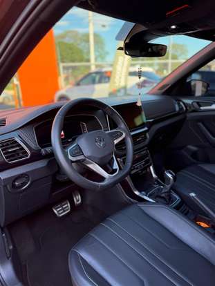 VOLKSWAGEN-T-CROSS-2024