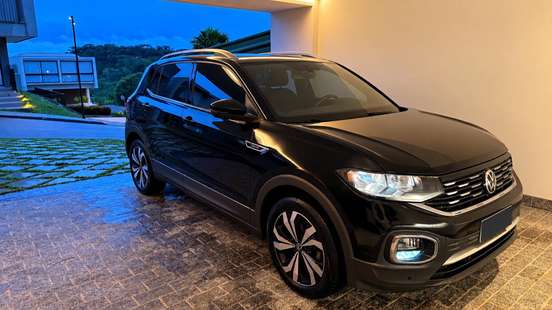 VOLKSWAGEN-T-CROSS-2021