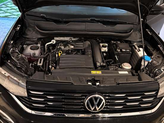 VOLKSWAGEN-T-CROSS-1.4 250 TSI TOTAL FLEX HIGHLINE AUTOMÁTICO VOLKSWAGEN-T-CROSS-2021