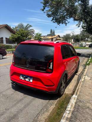 VOLKSWAGEN-UP-2018