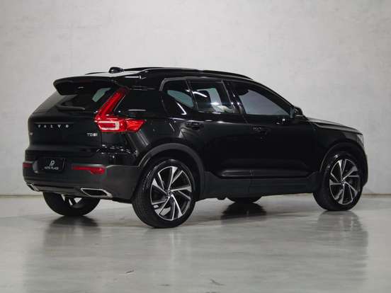 VOLVO-XC40-1.5 T5 RECHARGE R-DESIGN GEARTRONIC VOLVO-XC40-2020