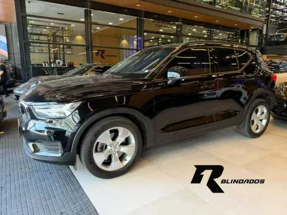 VOLVO XC40 2.0 T4 GASOLINA GEARTRONIC