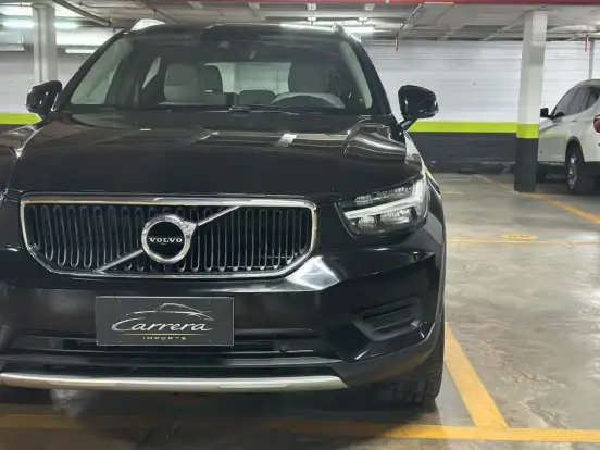 VOLVO-XC40-2.0 T5 GASOLINA MOMENTUM AWD GEARTRONIC VOLVO-XC40-2018