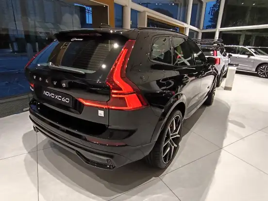 VOLVO-XC60-2.0 T8 PHEV POLESTAR ENGINEERED AWD GEARTRONIC VOLVO-XC60-2025