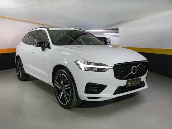 VOLVO-XC60-2021