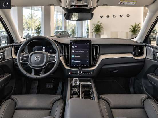 VOLVO-XC60-2025